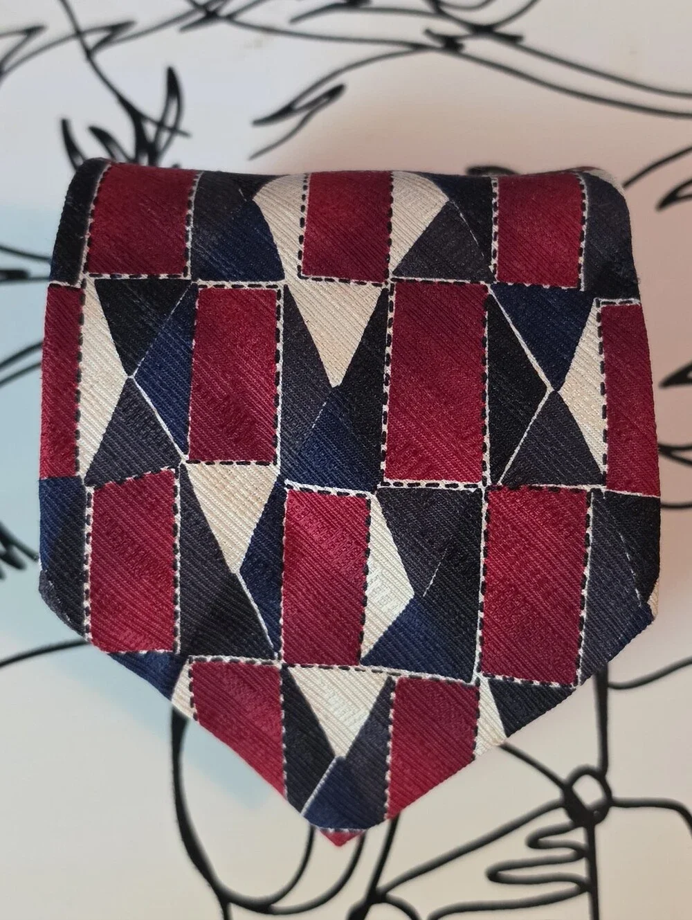 Bugatti Mens Tie 100% Italian Silk Red Navy Blue Cream Geometric 58” x 3.75”